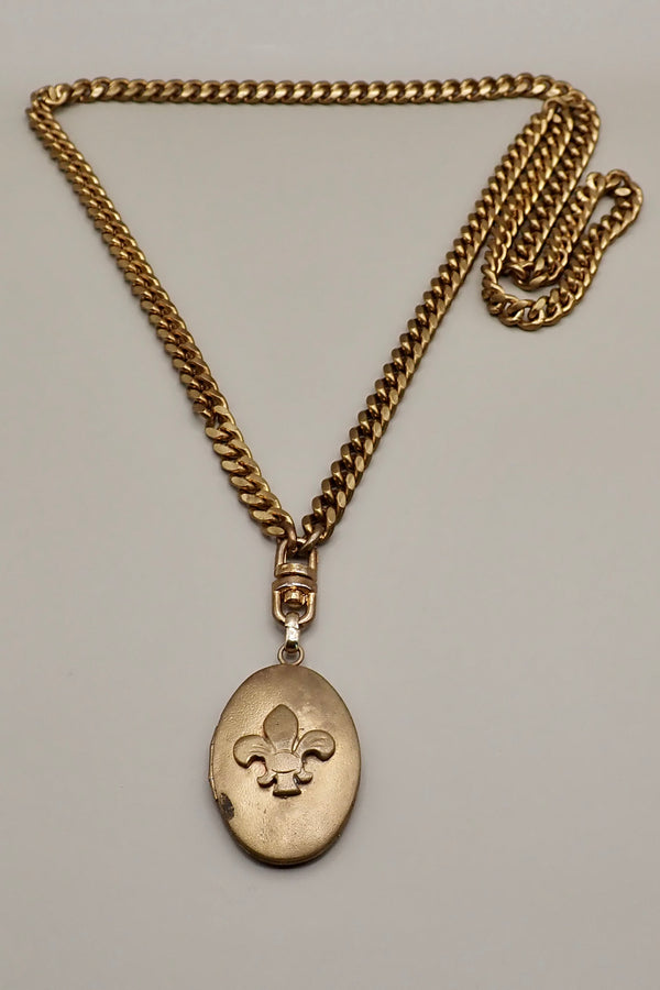 FLEUR DE LIS PENDANT NECKLACE