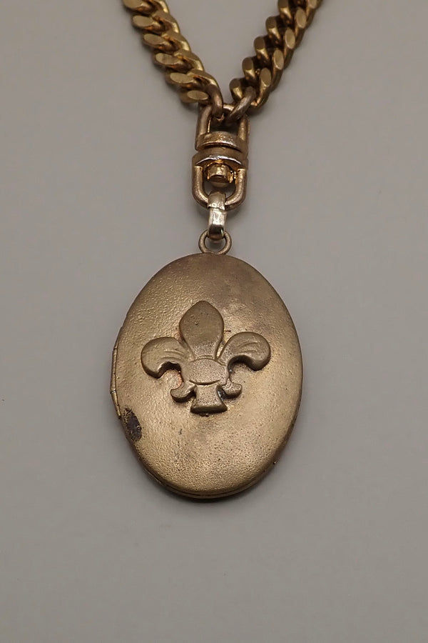 FLEUR DE LIS PENDANT NECKLACE