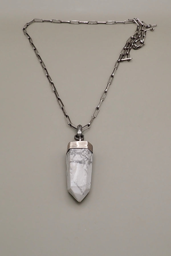 WHITE ROCK CRYSTAL NECKLACE