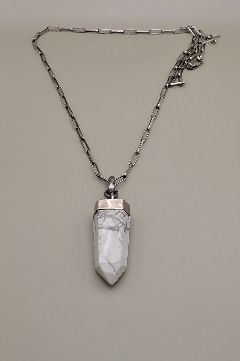 WHITE ROCK CRYSTAL NECKLACE