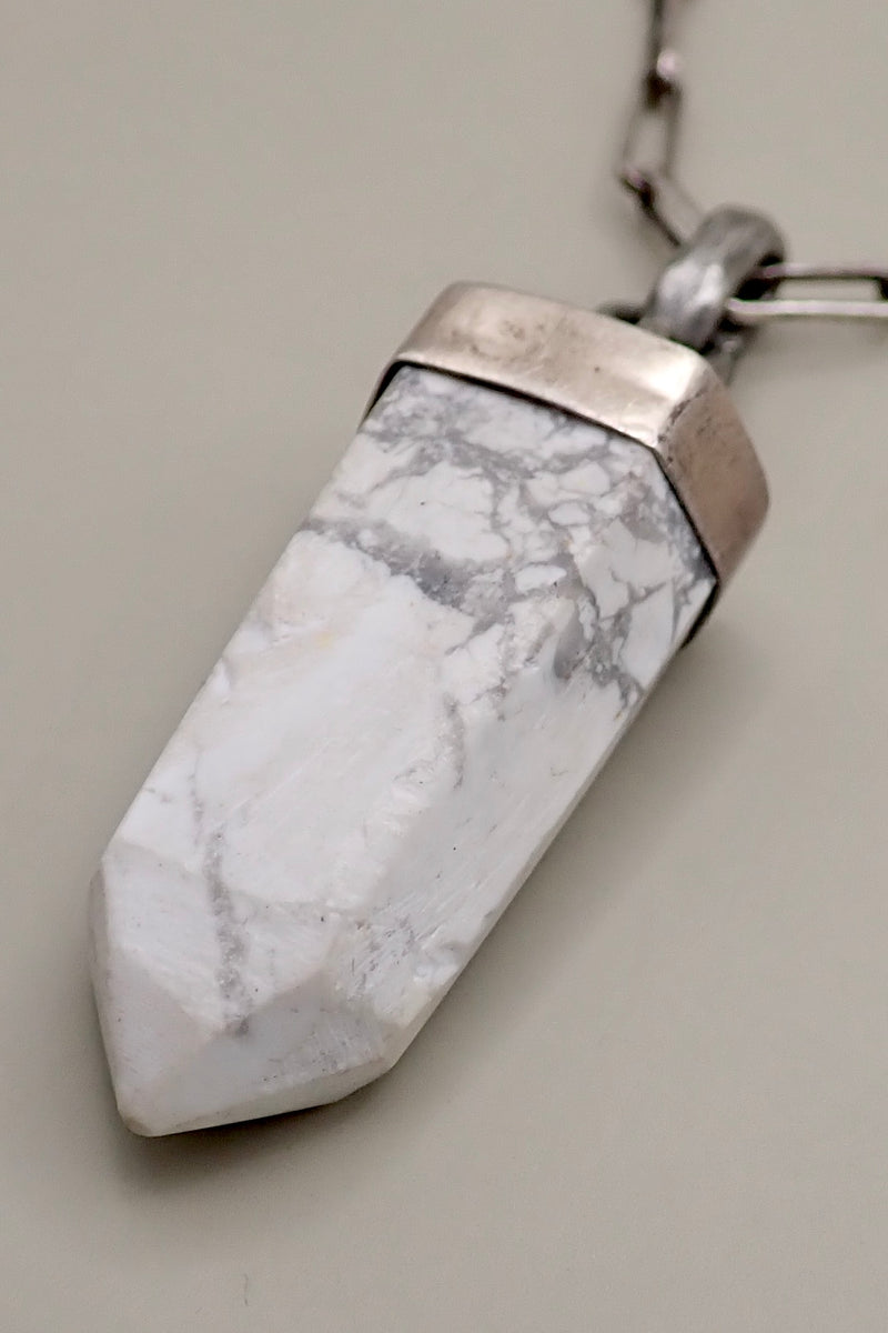WHITE ROCK CRYSTAL NECKLACE