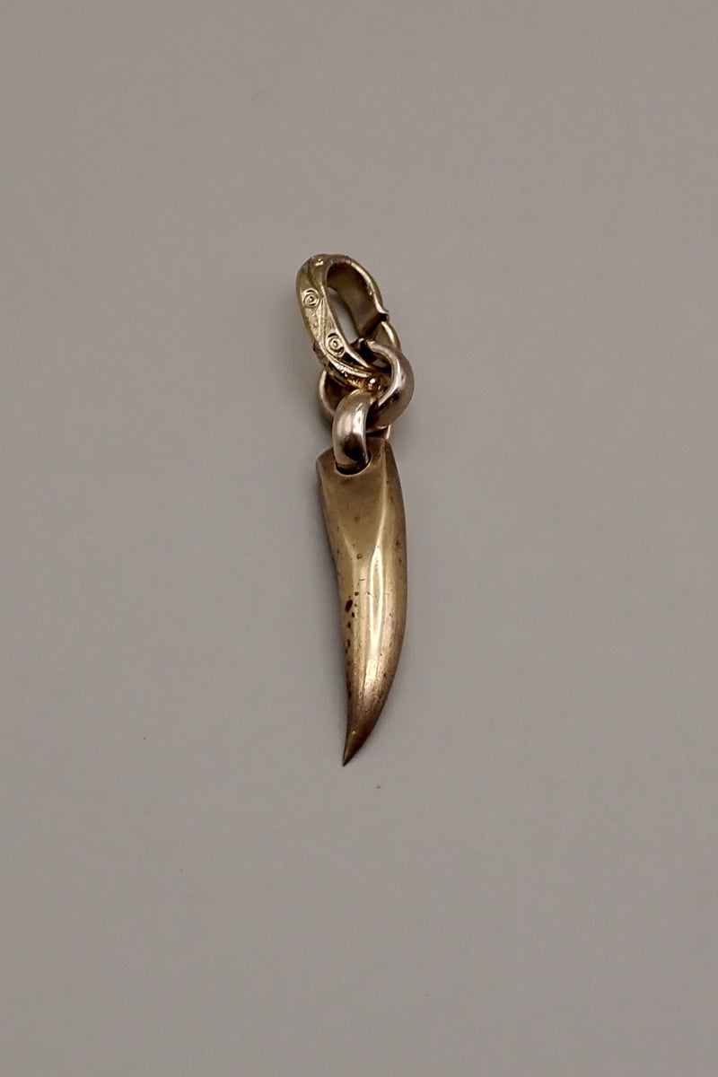 SMALL HORN PENDANT