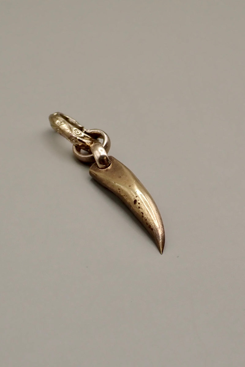 SMALL HORN PENDANT