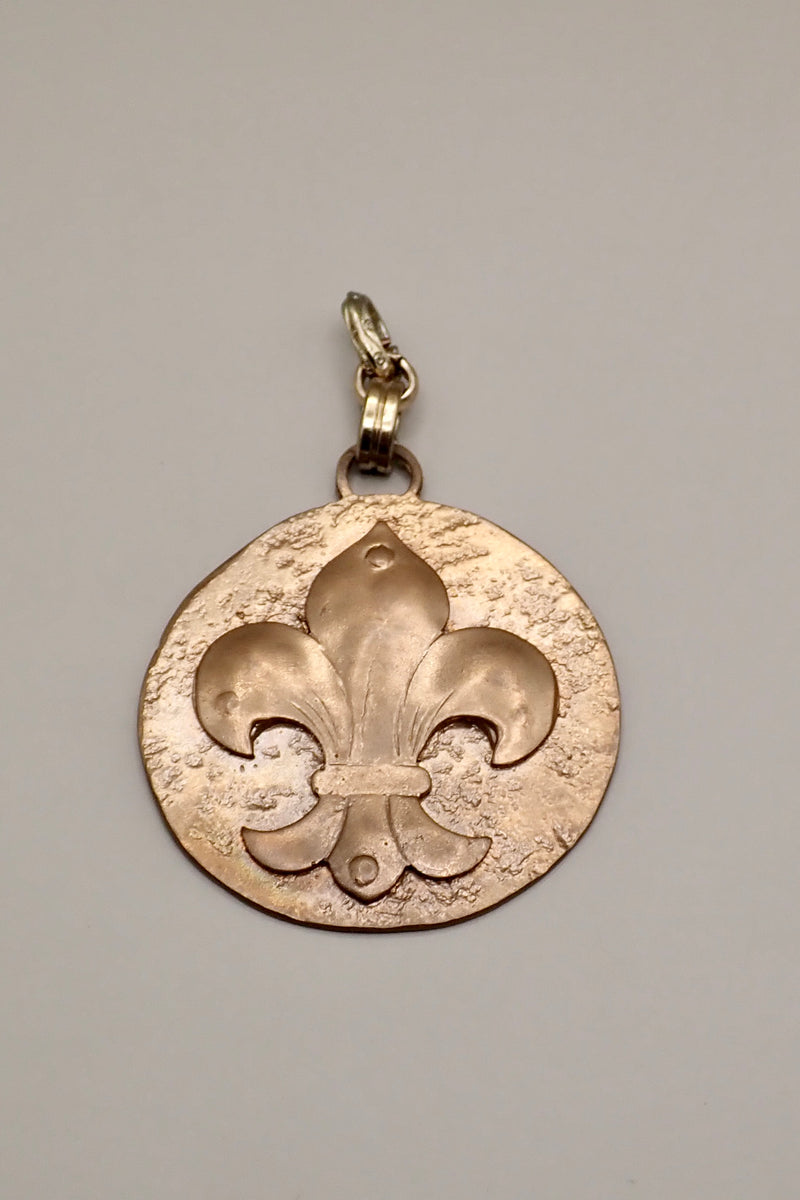 BIG FLEUR DE LIS PENDANT