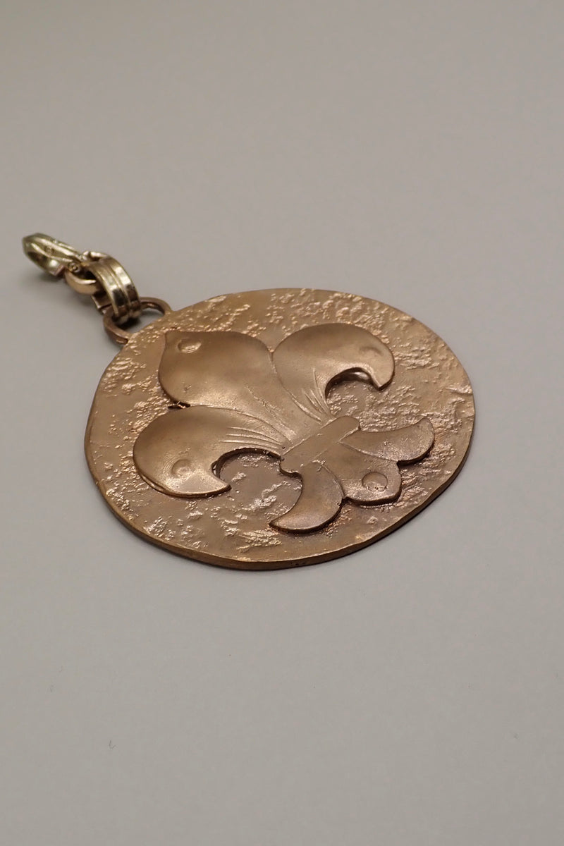 BIG FLEUR DE LIS PENDANT