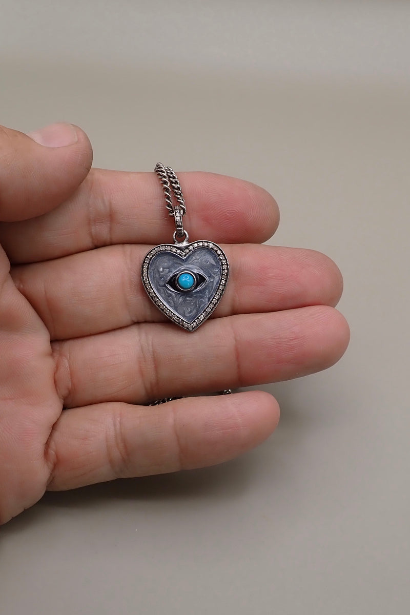 DIAMOND HEART PENDANT