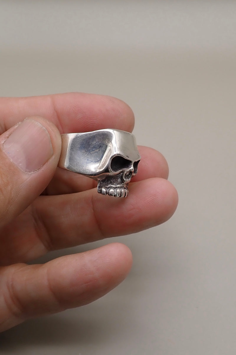 SKULL RING III