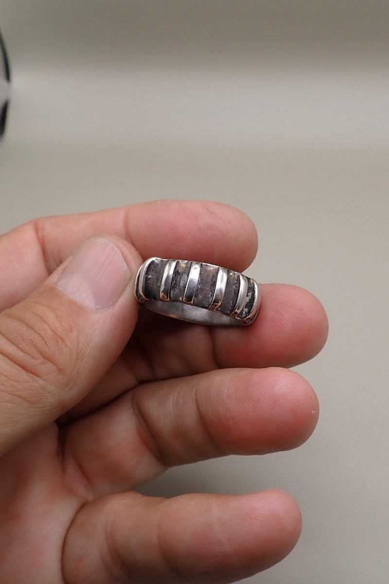 SILVER STRIPES BAND RING