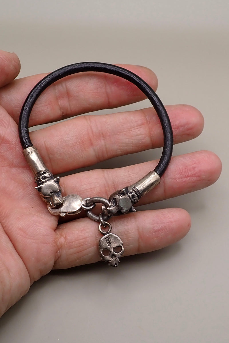LION HEADS LEATHER BRACELET II