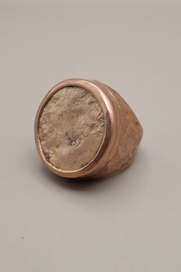 HAMMERED RING