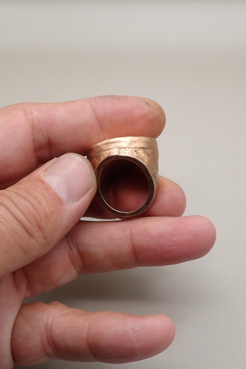 HAMMERED RING