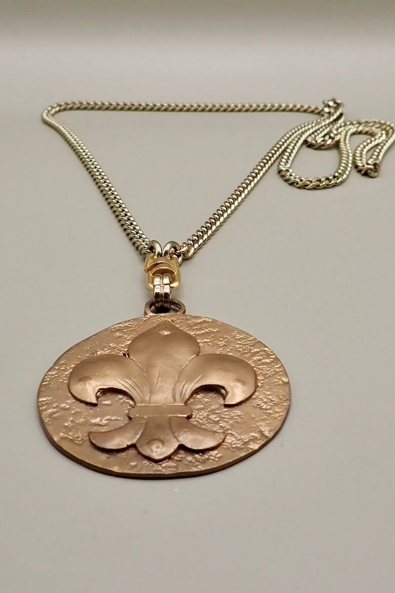 FLEUR DE LIS MEDALLION NECKLACE