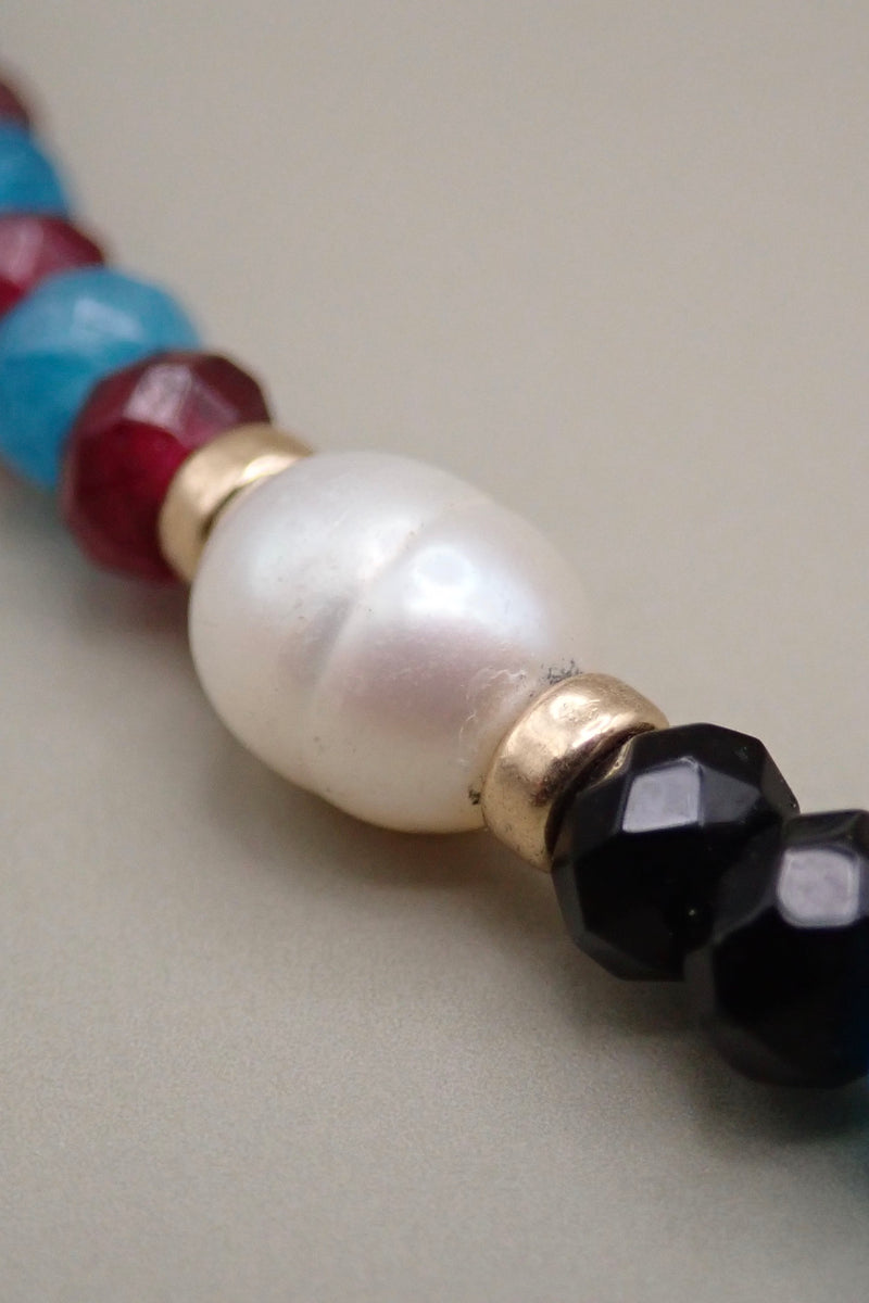 LOVE SHORT BEADED NECKLACE