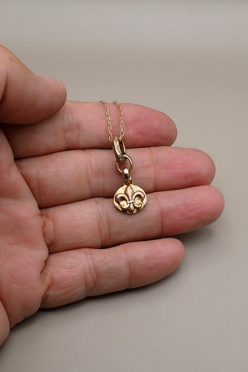 FLEUR DE LIS NECKLACE