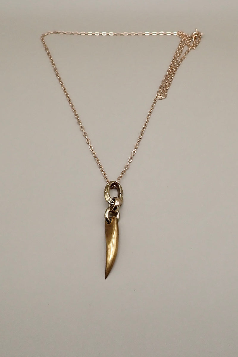 SHORT HORN PENDANT