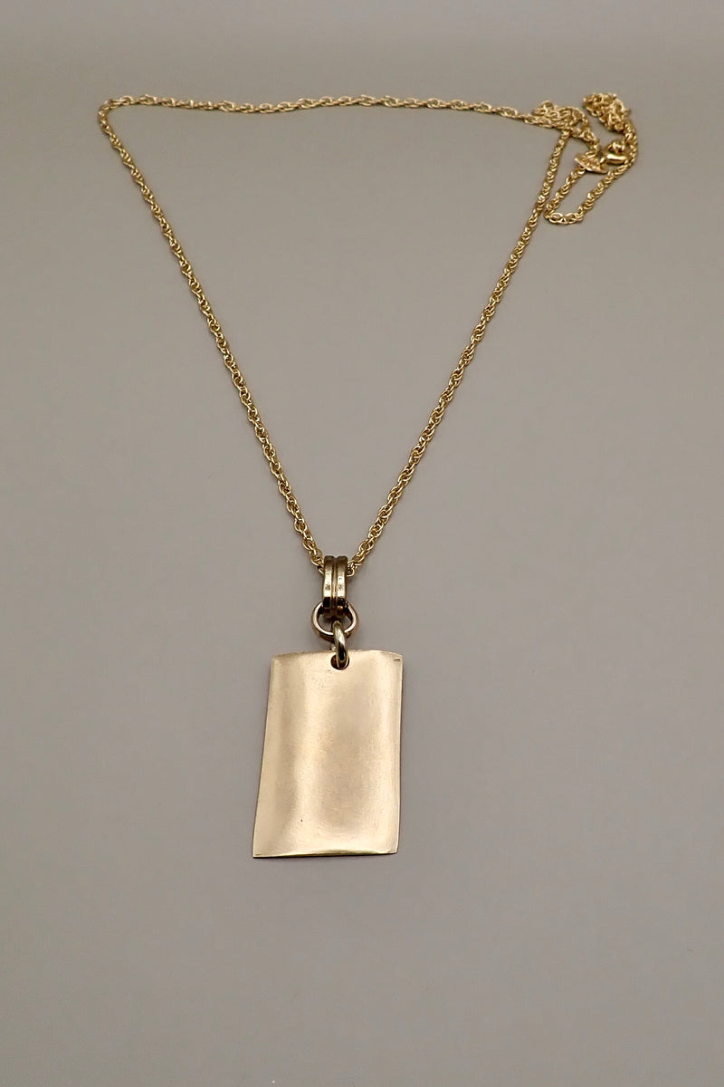 HIDEN QUOTE PENDANT