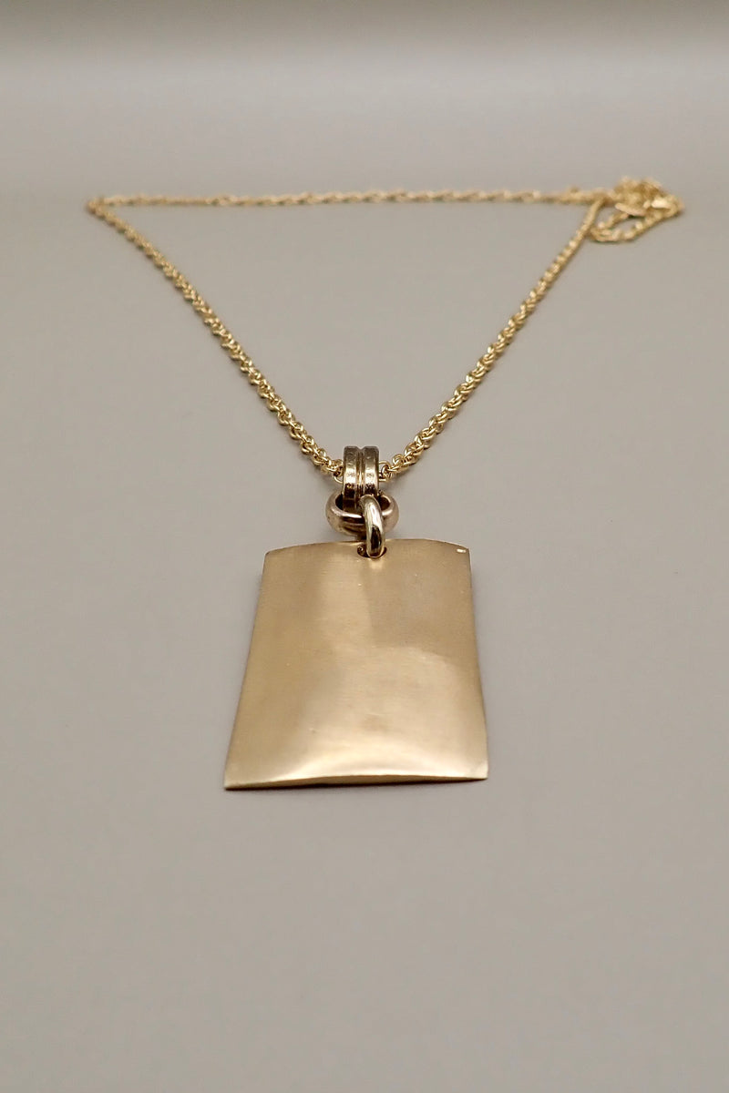 HIDEN QUOTE PENDANT