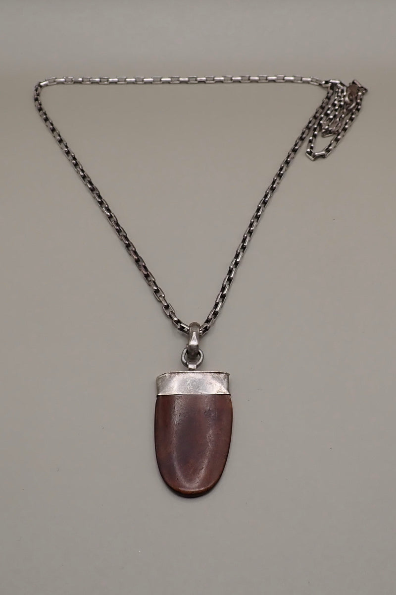 AMULET NECKLACE