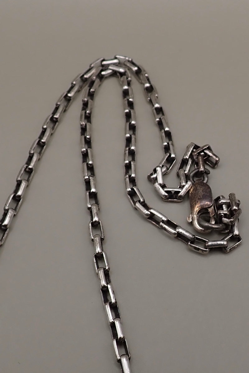 THICK ROLO SILVER CHAIN