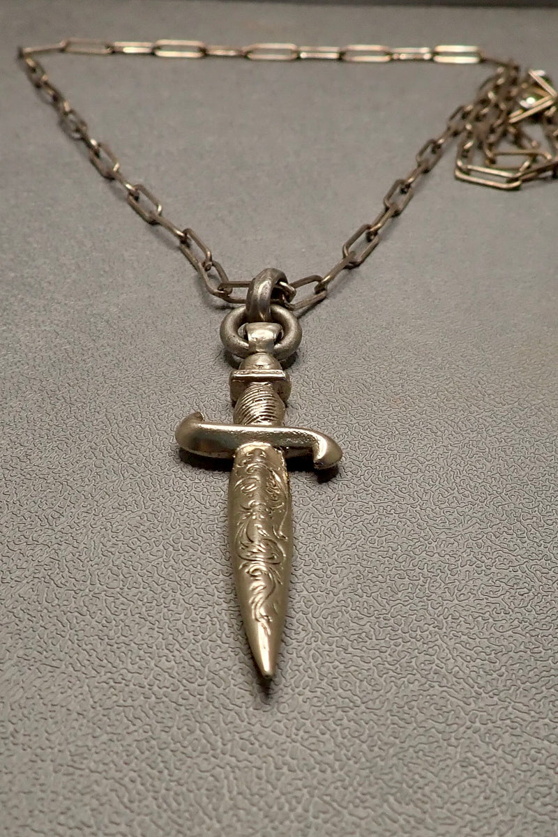 SILVER DAGGER PENDANT