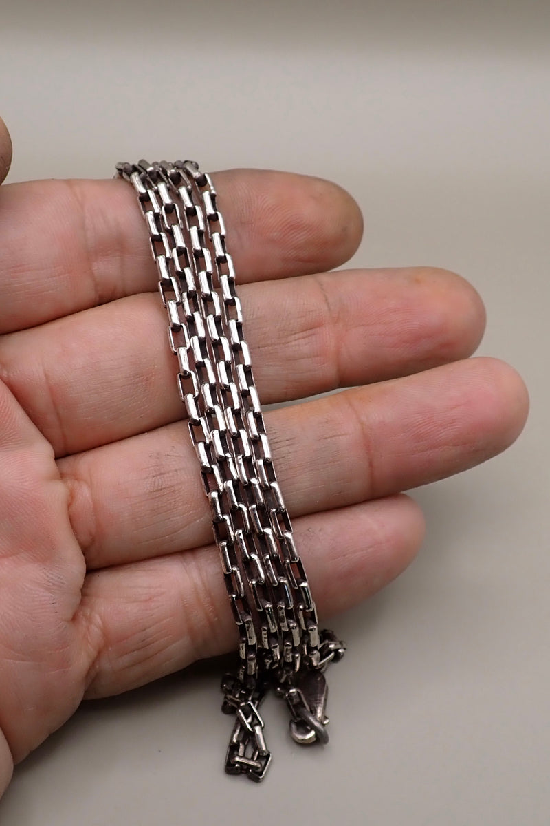 THICK ROLO SILVER CHAIN