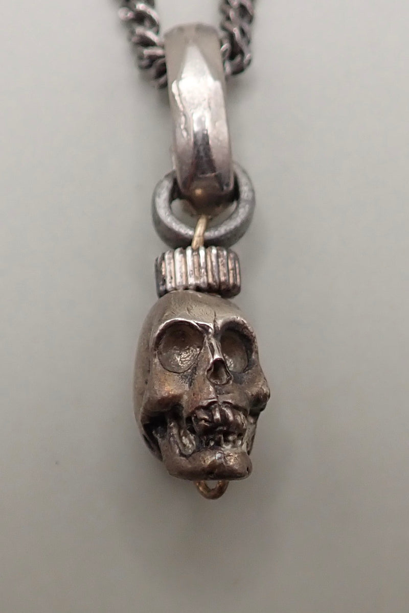 SILVER SKULL PENDANT