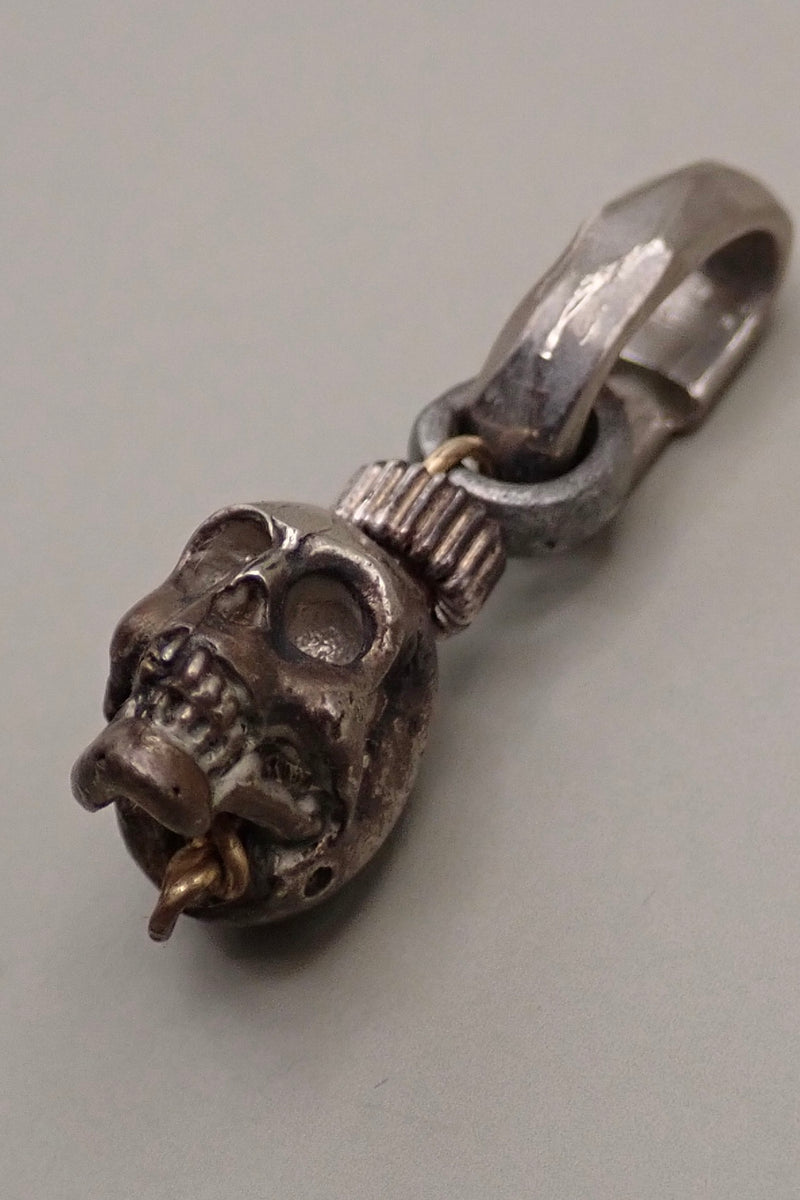 SMALL SKULL PENDANT
