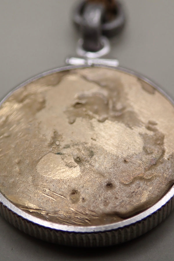 HAMMERED MEDAL PENDANT