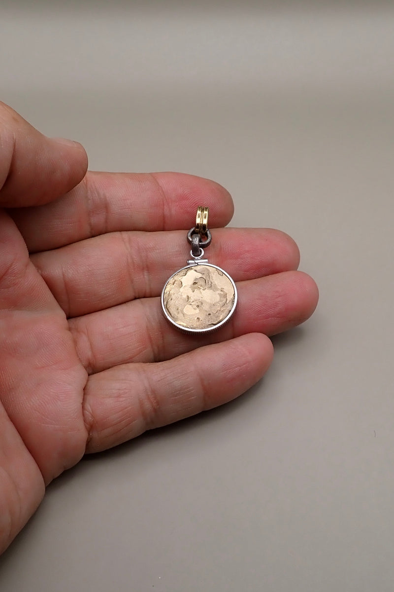 HAMMERED MEDAL PENDANT