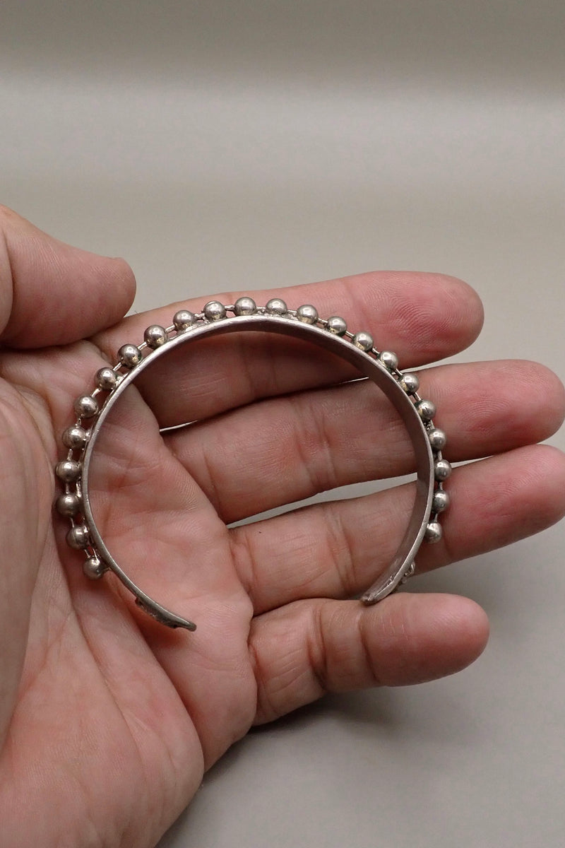 BALLS CUFF BRACELET