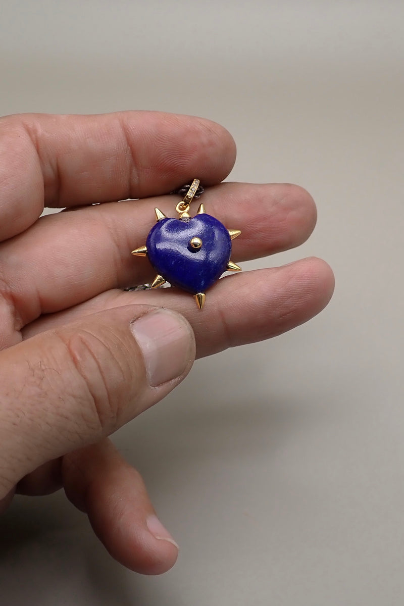 HEART & SIKES PENDANT NECKLACE
