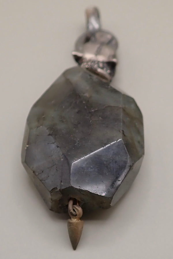 LION HEAD LABRADORITE PROTECTOR PENDANT