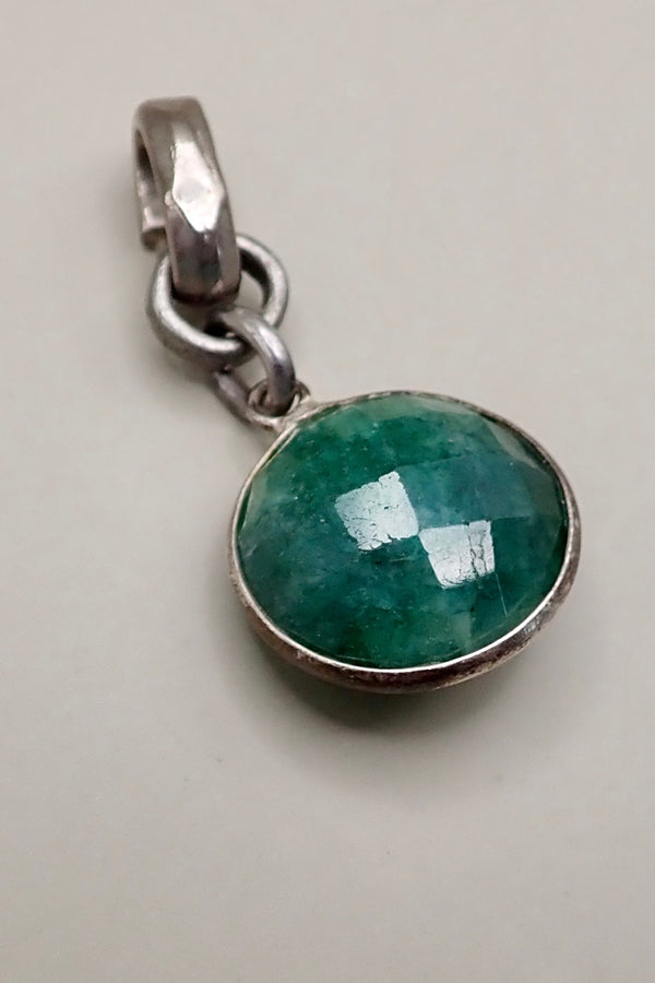 EMERALD AMULET PENDANT