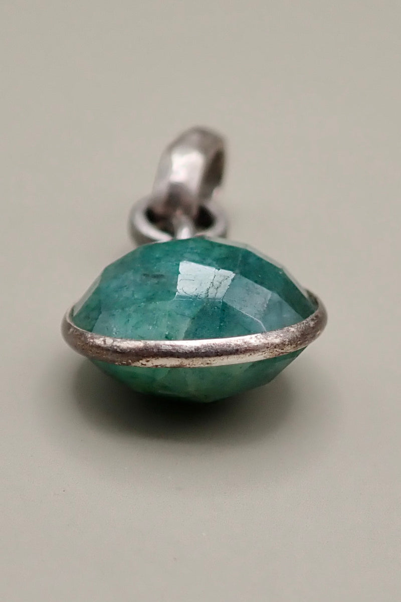 EMERALD AMULET PENDANT