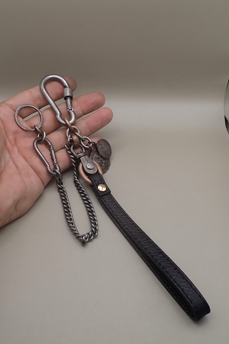 KEY CHAIN I