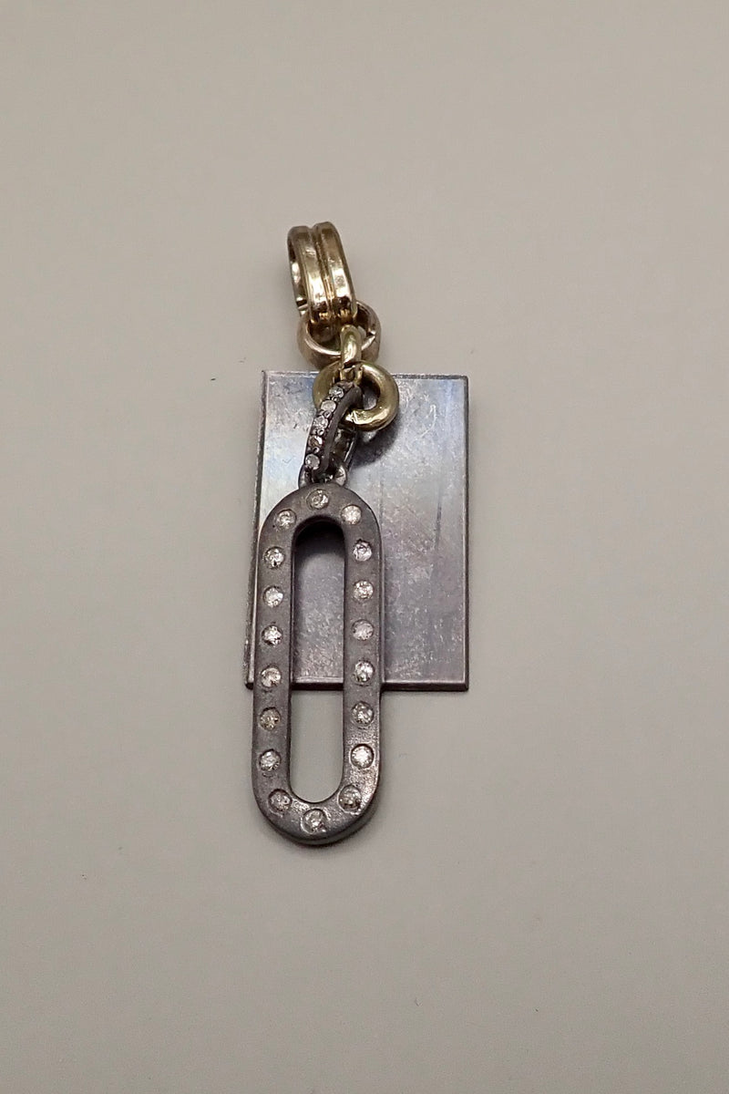 DIAMONDS INFINITY PENDANT