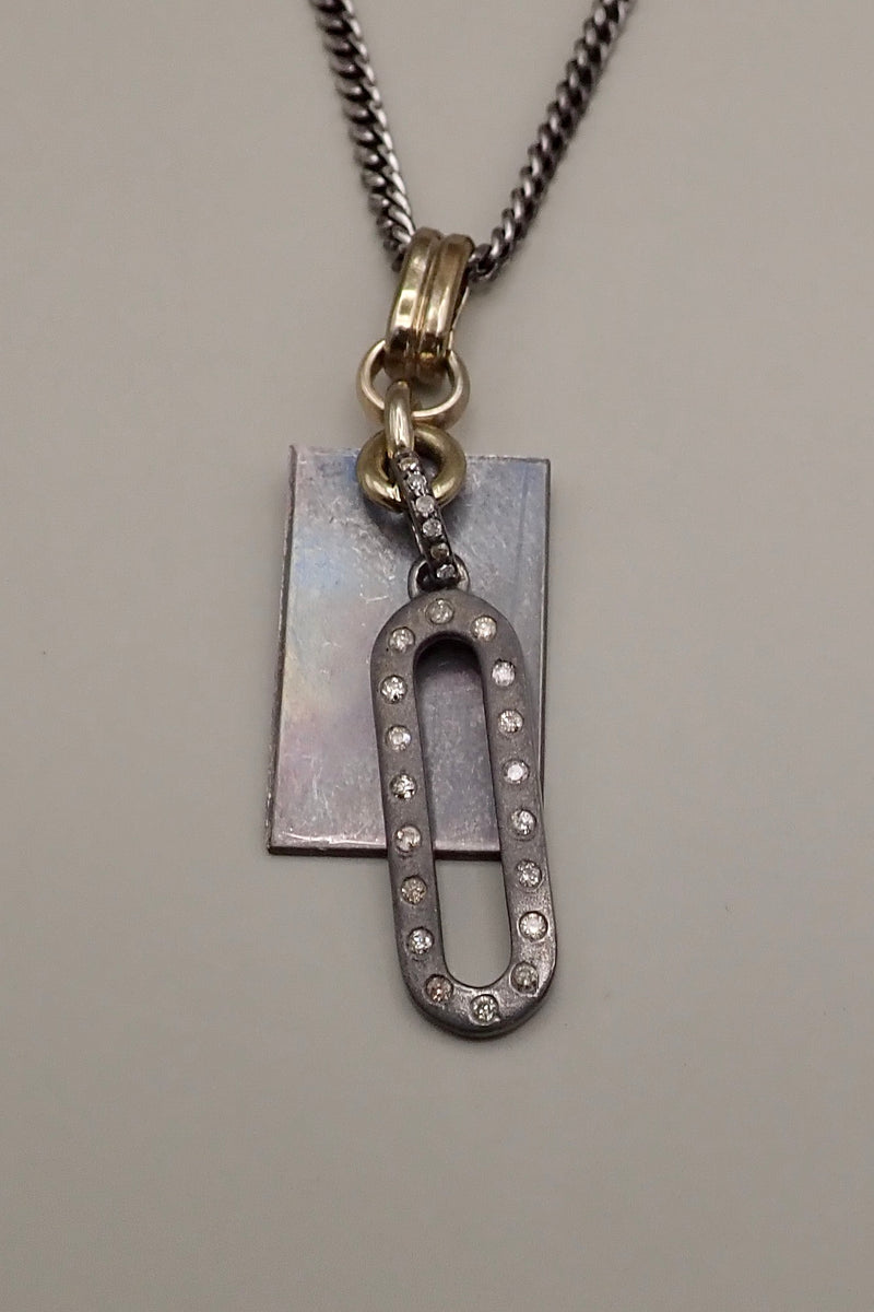 DIAMONDS INFINITY NECKLACE