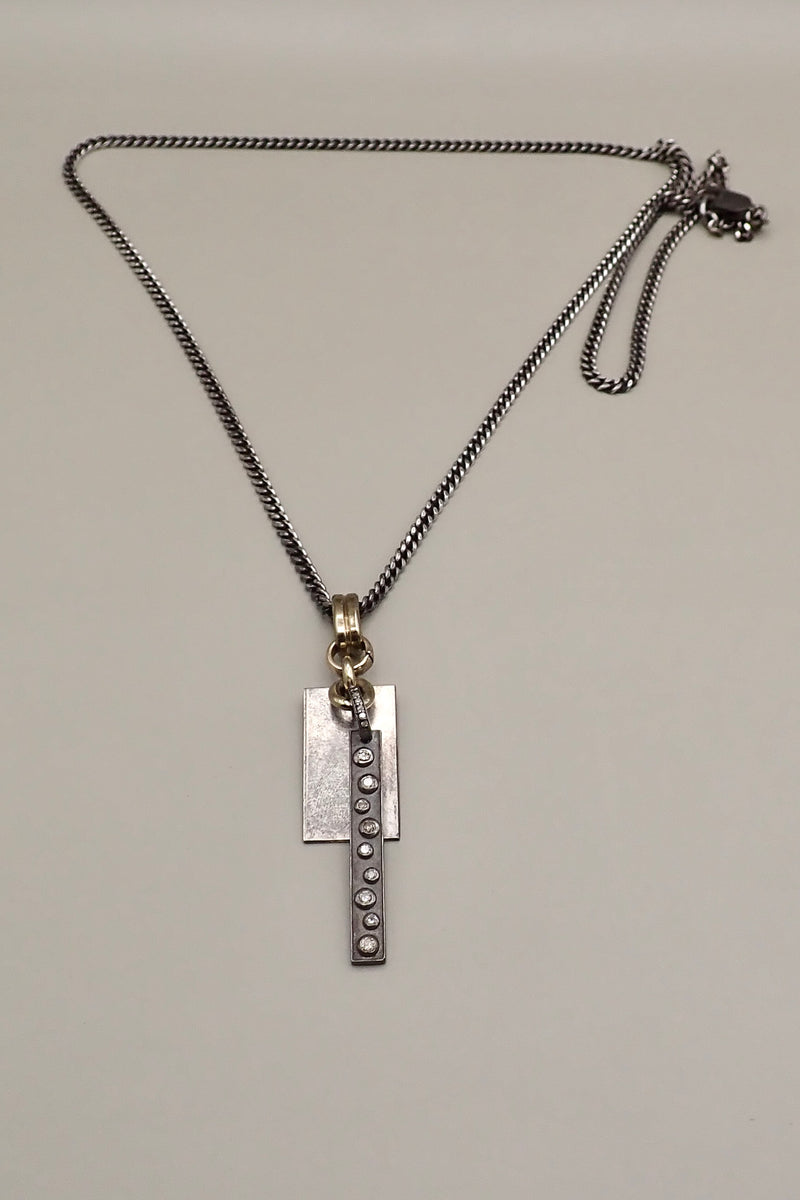 DIAMOND STICK NECKLACE