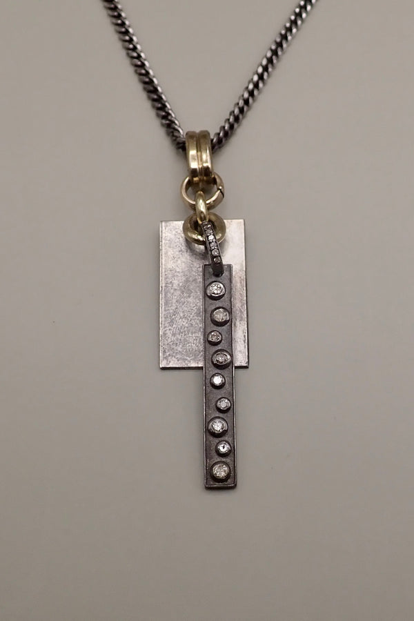DIAMOND STICK NECKLACE