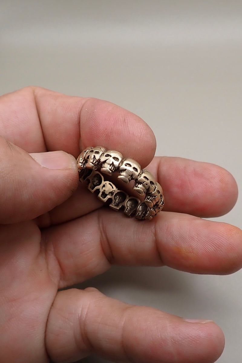 SKULL BAND RING
