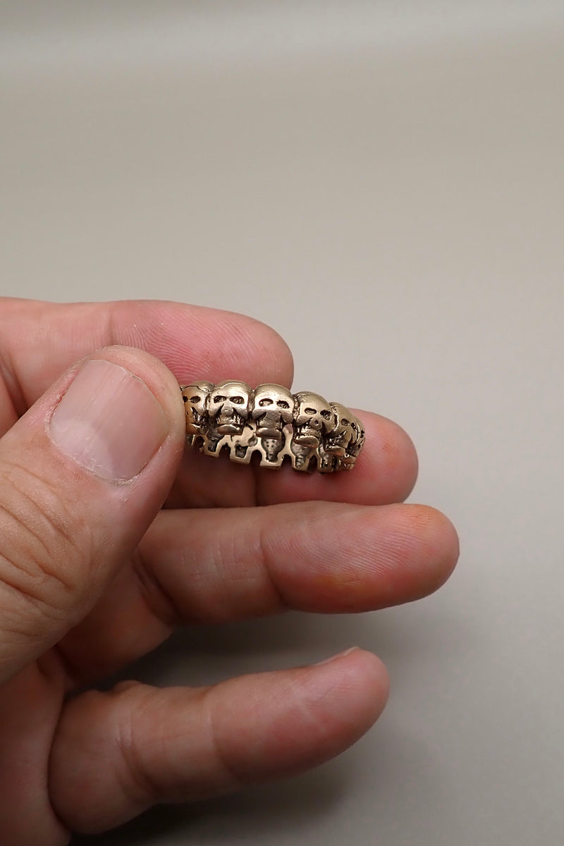 SKULL BAND RING
