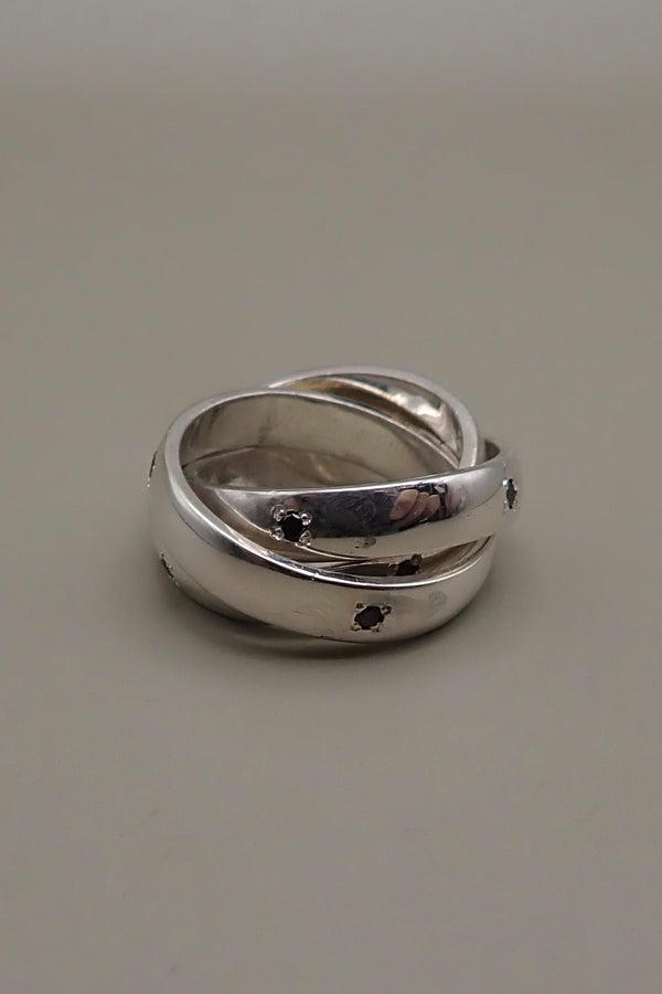The Trinity - INTERLOCK TRIPLE BAND RING