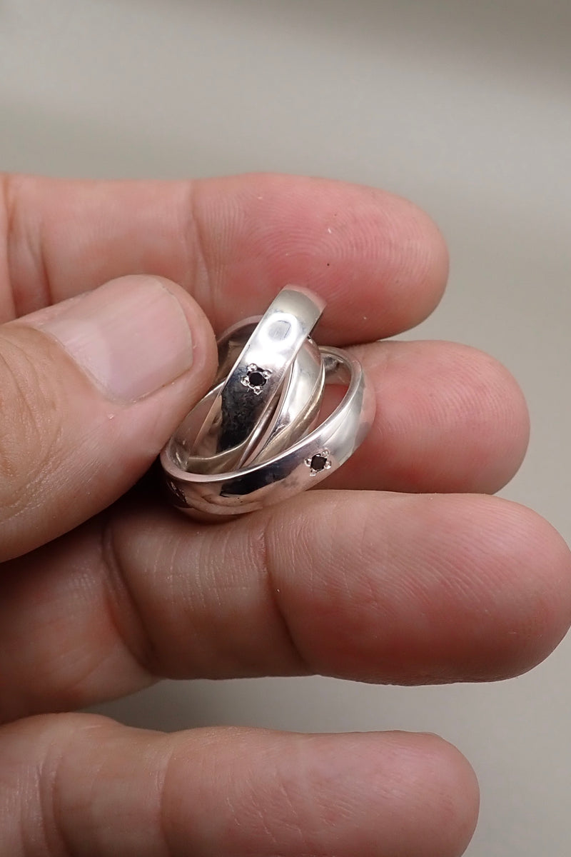 The Trinity - INTERLOCK TRIPLE BAND RING