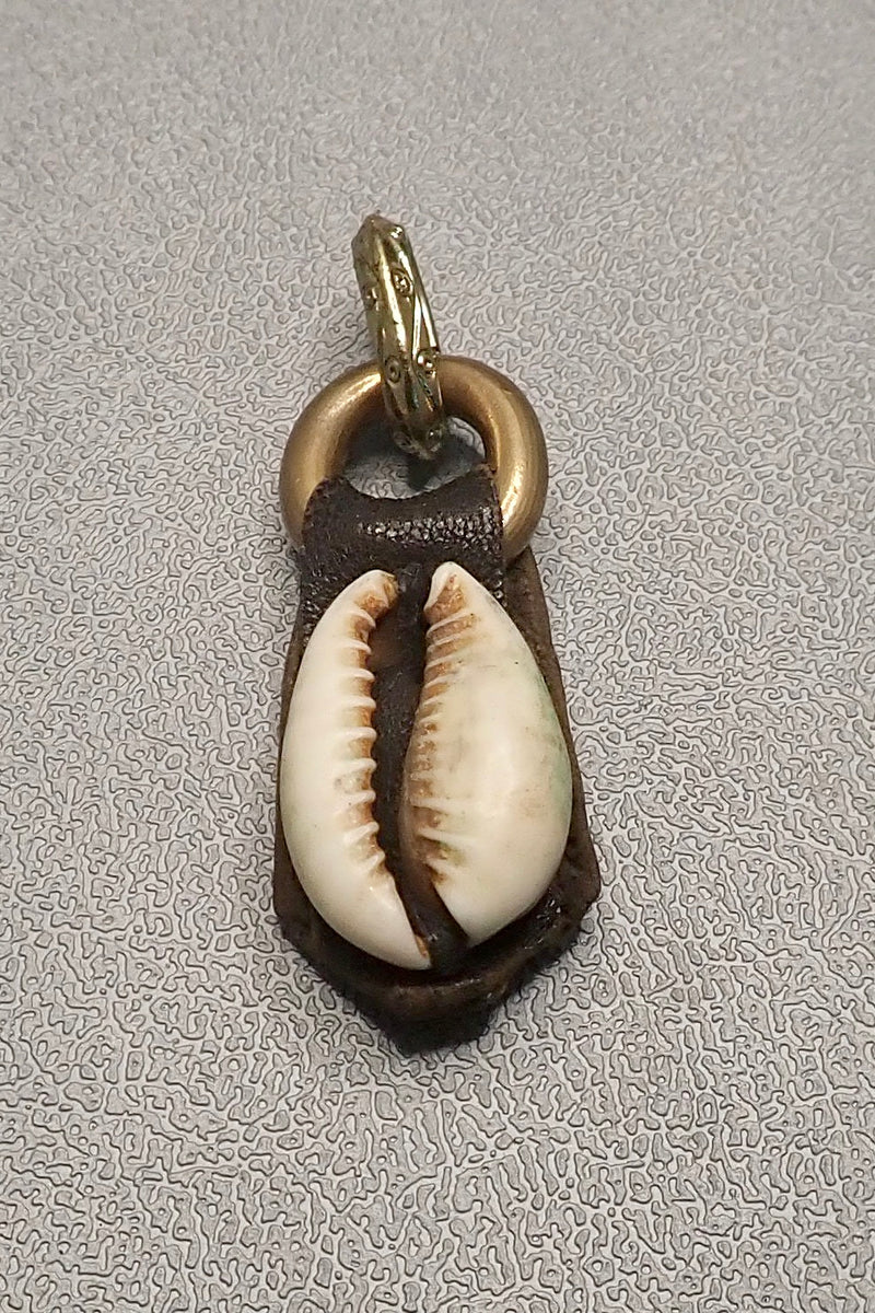 SHELL AMULET PENDANT