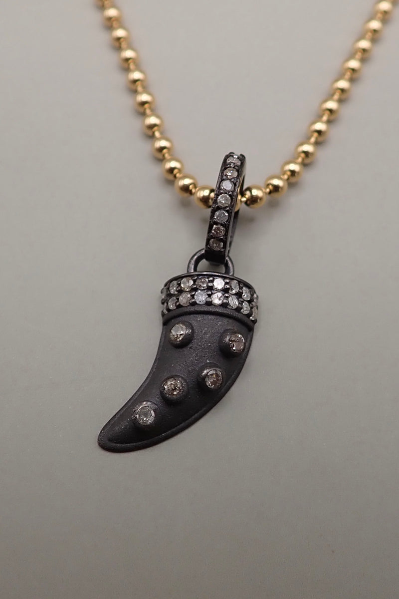 DIAMONDS HORN PENDANT II