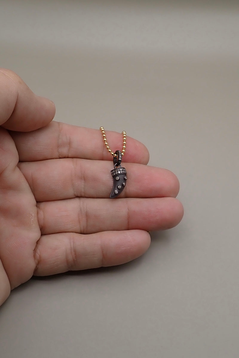 DIAMONDS HORN PENDANT II