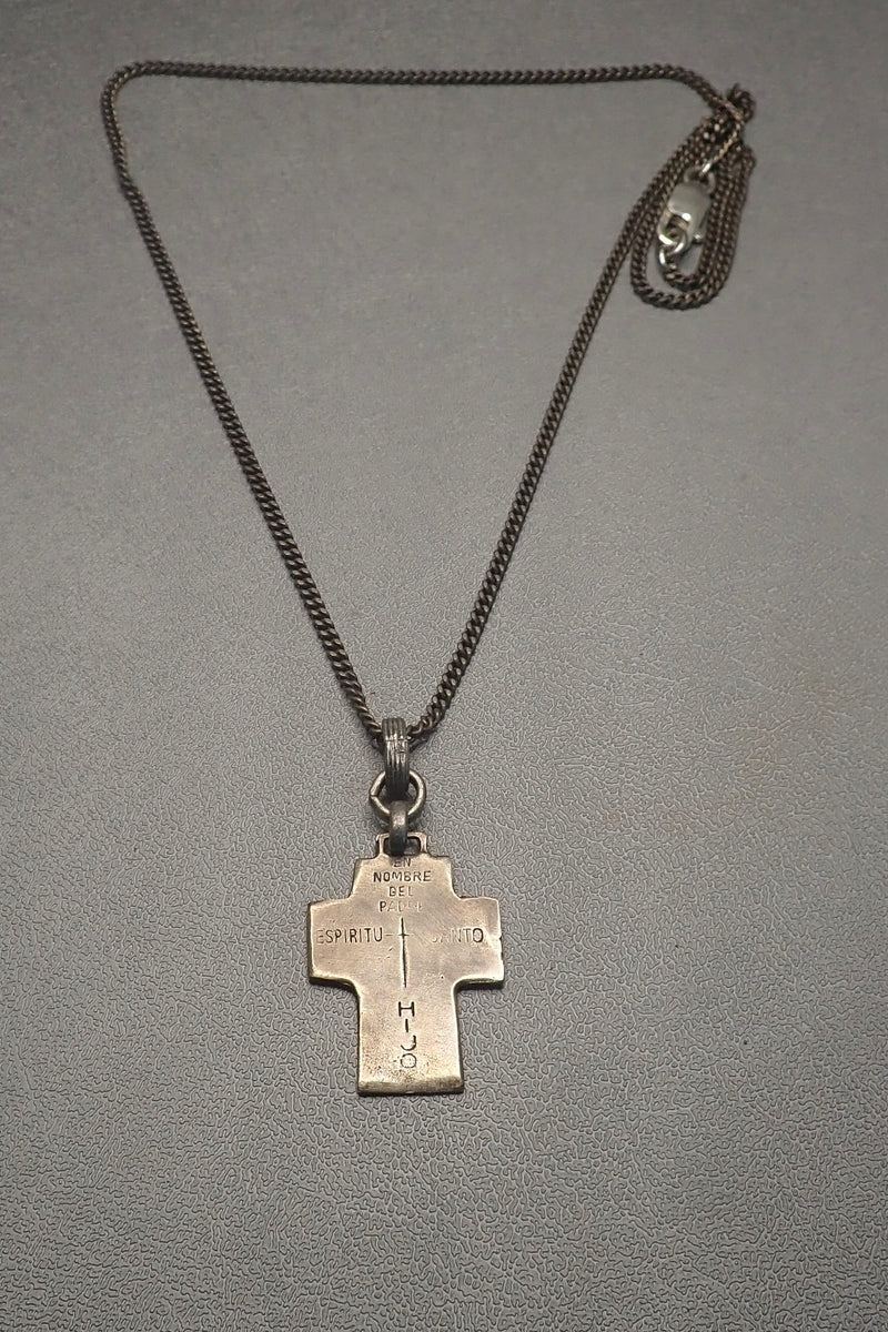 SHORT FLAT CROSS NECKLACE