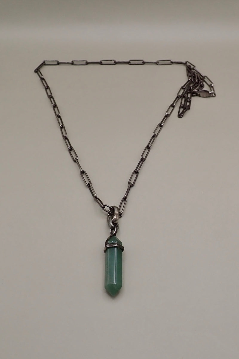 GREEN ONYX PENDANT NECKLACE