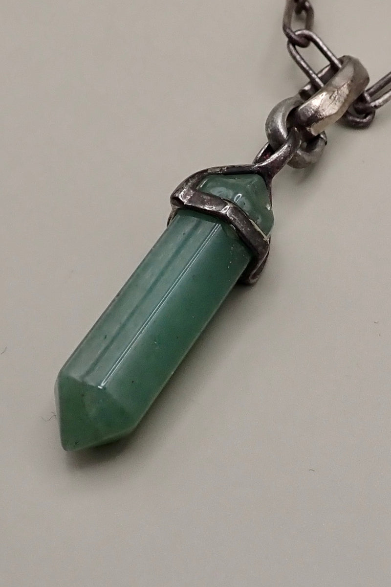 GREEN ONYX PENDANT NECKLACE