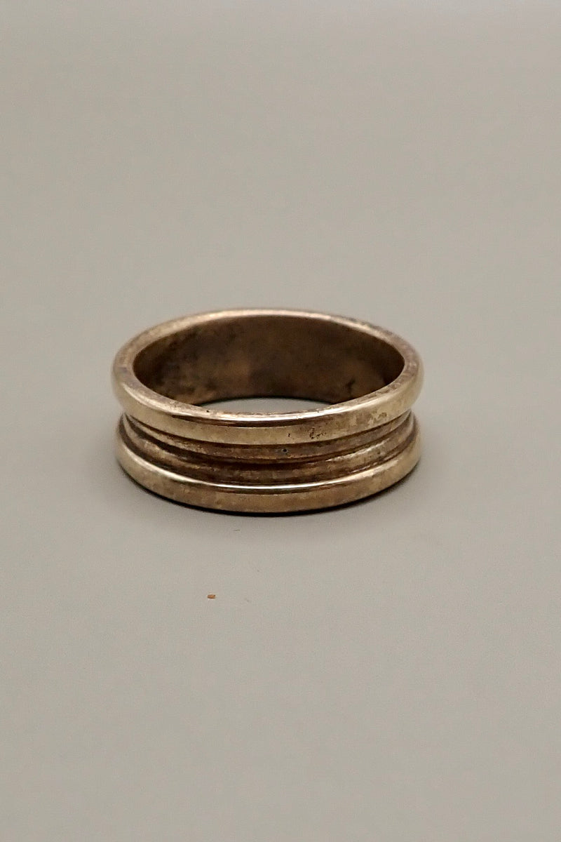 BRONZE BAND RING